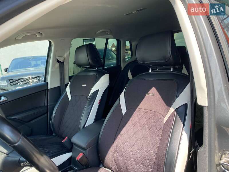 Внедорожник / Кроссовер Volkswagen Tiguan 2016 в Львове