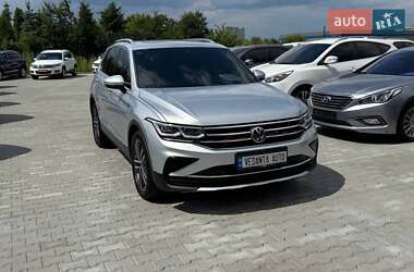 Позашляховик / Кросовер Volkswagen Tiguan 2022 в Києві
