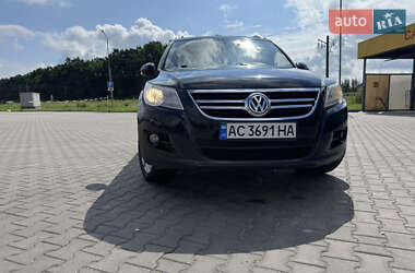 Внедорожник / Кроссовер Volkswagen Tiguan 2011 в Луцке