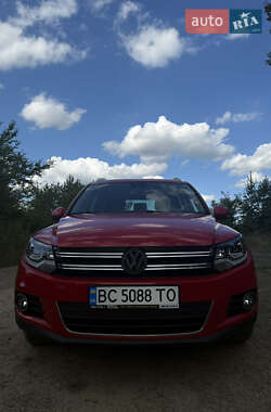 Внедорожник / Кроссовер Volkswagen Tiguan 2014 в Львове