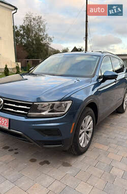 Внедорожник / Кроссовер Volkswagen Tiguan 2018 в Почаеве