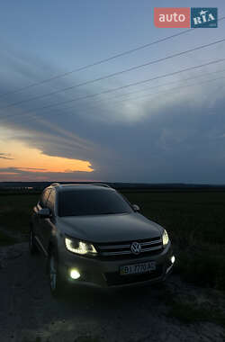 Позашляховик / Кросовер Volkswagen Tiguan 2013 в Нових Санжарах