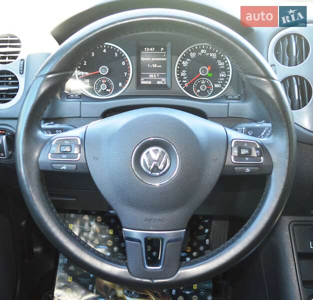 Позашляховик / Кросовер Volkswagen Tiguan 2016 в Одесі