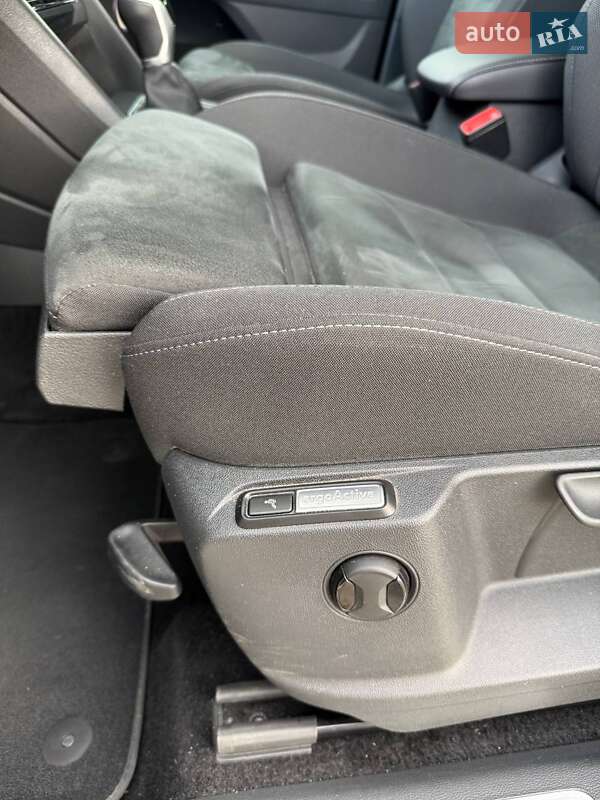 Внедорожник / Кроссовер Volkswagen Tiguan 2021 в Киеве