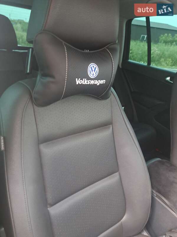 Внедорожник / Кроссовер Volkswagen Tiguan 2015 в Ивано-Франковске