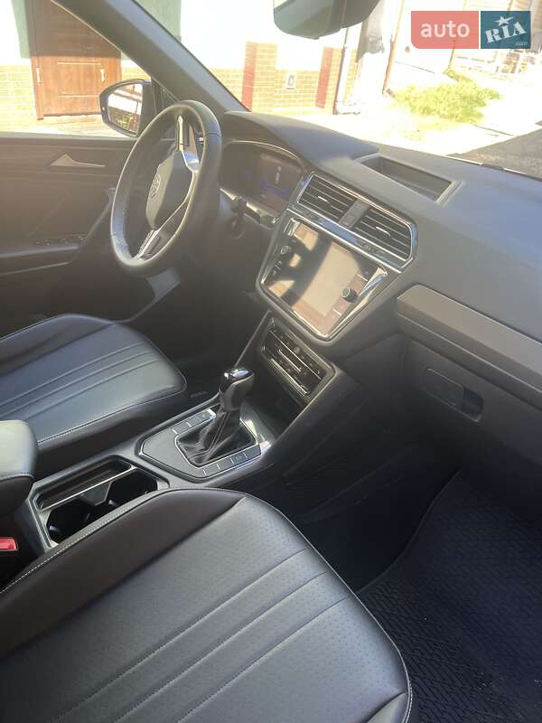 Внедорожник / Кроссовер Volkswagen Tiguan 2022 в Старом Самборе фото 17 Внедорожник / Кроссовер Volkswagen Tiguan 2022 в Старом Самборе