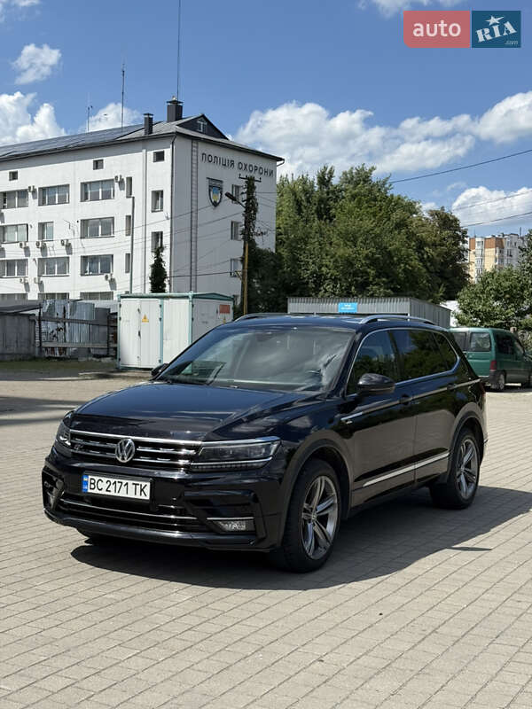 Позашляховик / Кросовер Volkswagen Tiguan 2019 в Львові
