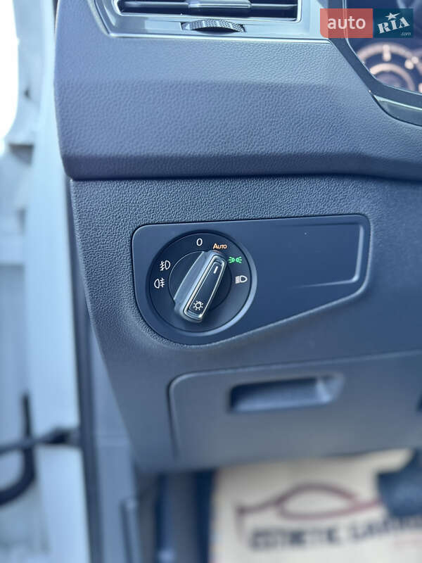 Внедорожник / Кроссовер Volkswagen Tiguan 2017 в Луцке