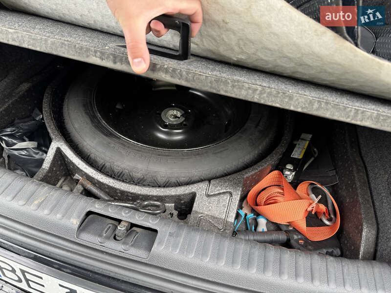 Внедорожник / Кроссовер Volkswagen Tiguan 2011 в Львове фото 23 Внедорожник / Кроссовер Volkswagen Tiguan 2011 в Львове