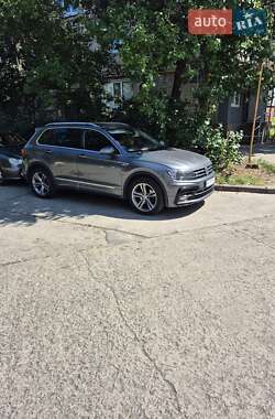 Внедорожник / Кроссовер Volkswagen Tiguan 2020 в Обухове