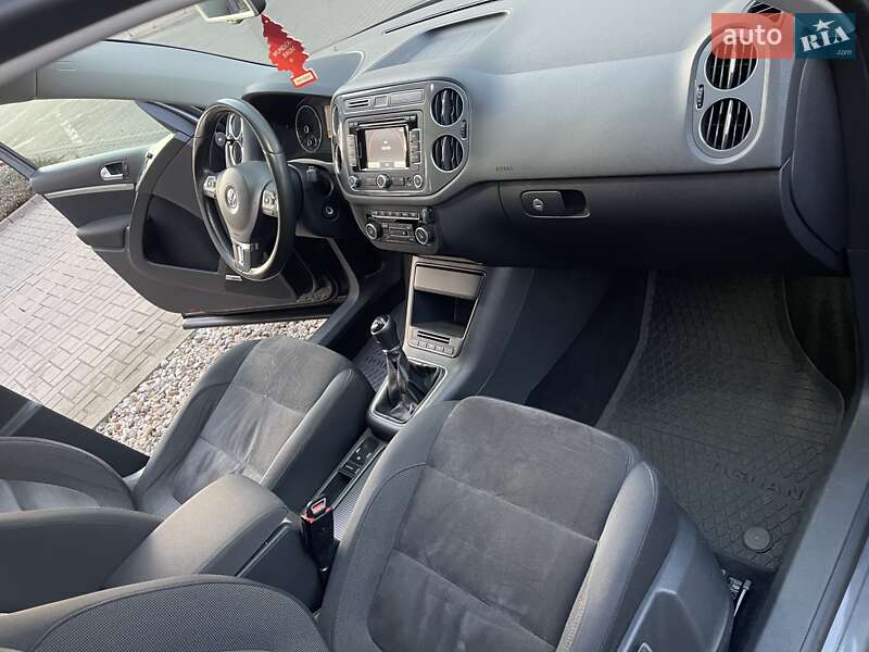 Внедорожник / Кроссовер Volkswagen Tiguan 2013 в Ровно