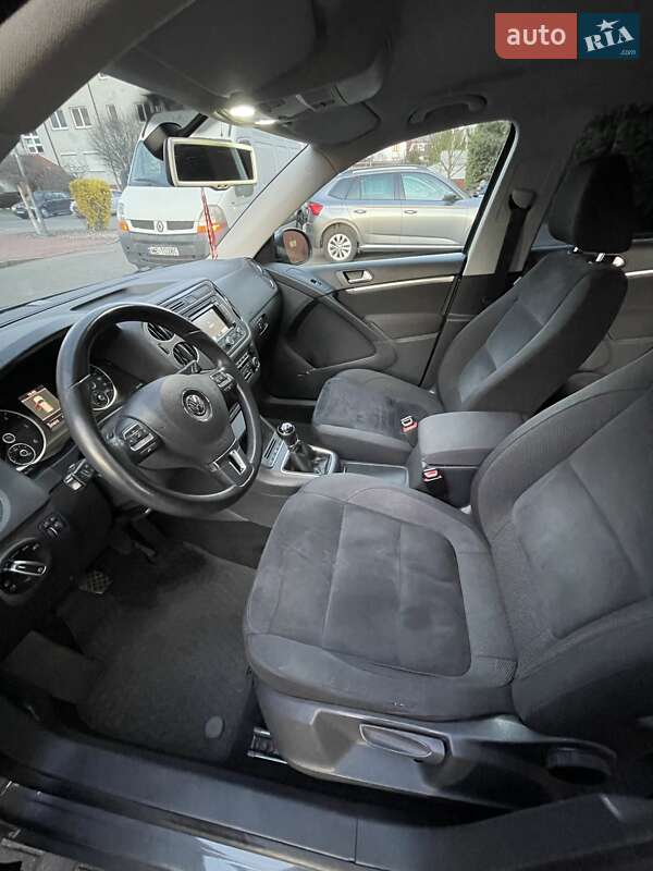 Внедорожник / Кроссовер Volkswagen Tiguan 2013 в Ровно