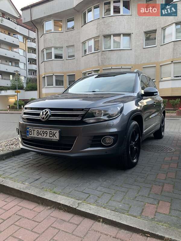 Внедорожник / Кроссовер Volkswagen Tiguan 2013 в Ровно
