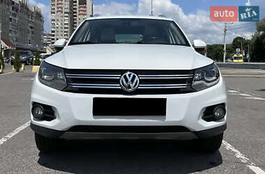 Позашляховик / Кросовер Volkswagen Tiguan 2015 в Хмельницькому