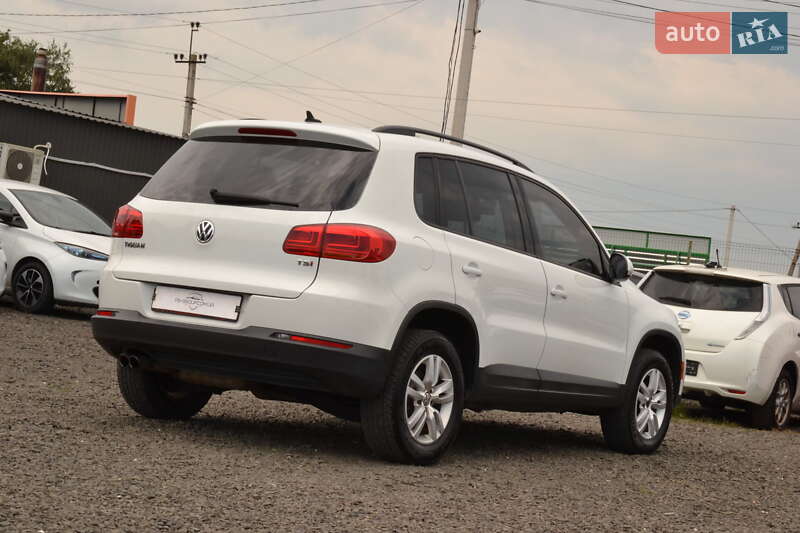 Позашляховик / Кросовер Volkswagen Tiguan 2017 в Луцьку