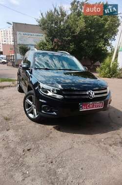Внедорожник / Кроссовер Volkswagen Tiguan 2016 в Чернигове