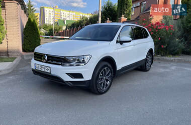 Внедорожник / Кроссовер Volkswagen Tiguan 2020 в Киеве