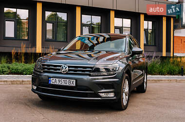 Внедорожник / Кроссовер Volkswagen Tiguan 2017 в Черкассах