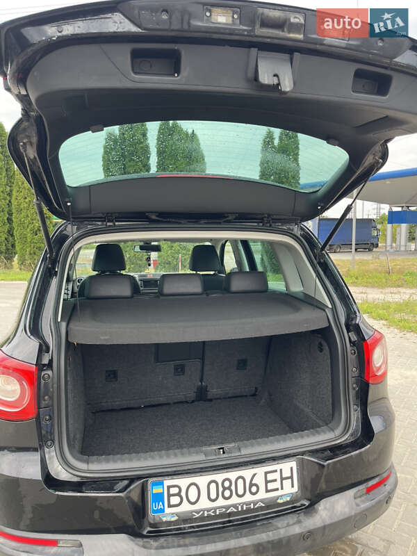 Внедорожник / Кроссовер Volkswagen Tiguan 2010 в Почаеве фото 9 Внедорожник / Кроссовер Volkswagen Tiguan 2010 в Почаеве