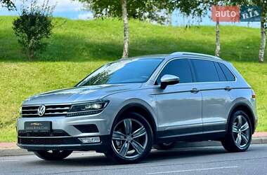 Внедорожник / Кроссовер Volkswagen Tiguan 2017 в Киеве