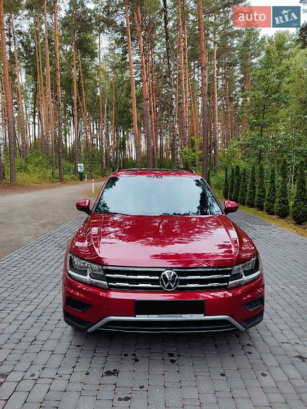 Внедорожник / Кроссовер Volkswagen Tiguan 2019 в Киеве