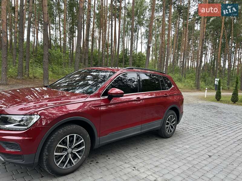 Внедорожник / Кроссовер Volkswagen Tiguan 2019 в Киеве