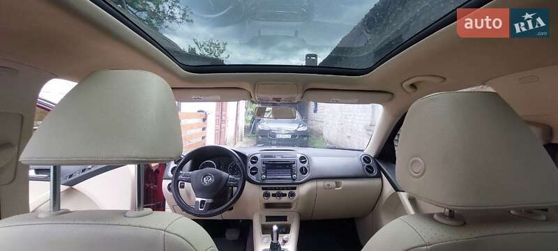 Внедорожник / Кроссовер Volkswagen Tiguan 2015 в Кривом Роге