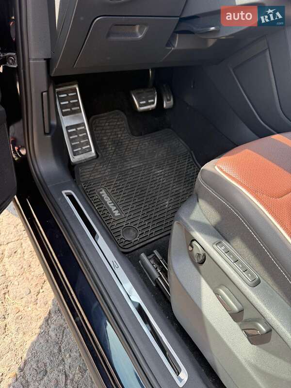 Внедорожник / Кроссовер Volkswagen Tiguan 2022 в Ровно