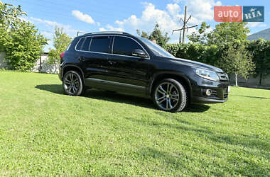 Внедорожник / Кроссовер Volkswagen Tiguan 2015 в Тячеве