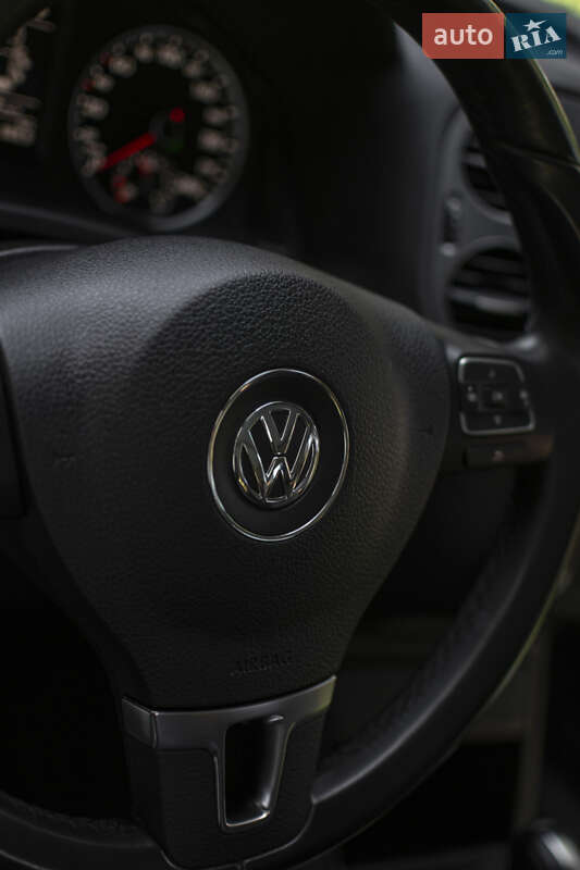 Позашляховик / Кросовер Volkswagen Tiguan 2014 в Львові