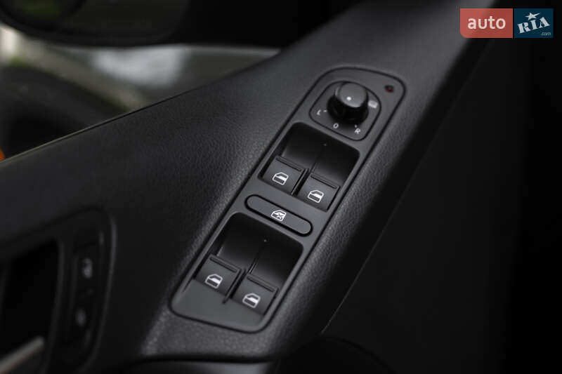 Позашляховик / Кросовер Volkswagen Tiguan 2014 в Львові
