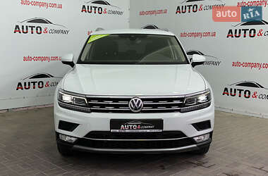 Позашляховик / Кросовер Volkswagen Tiguan 2016 в Львові