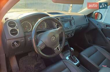 Внедорожник / Кроссовер Volkswagen Tiguan 2012 в Запорожье