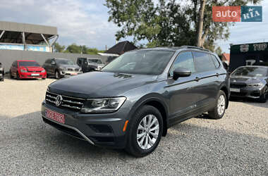 Позашляховик / Кросовер Volkswagen Tiguan 2018 в Новомосковську