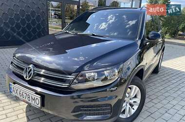 Внедорожник / Кроссовер Volkswagen Tiguan 2017 в Харькове