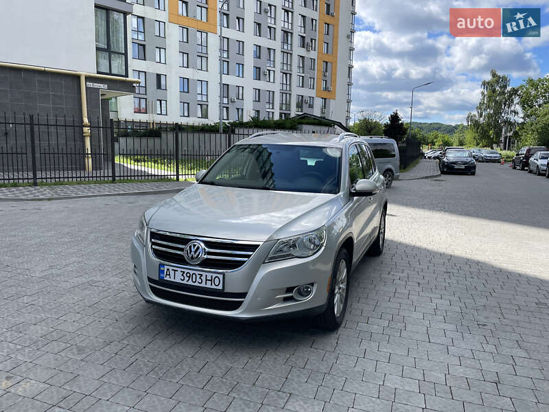 Внедорожник / Кроссовер Volkswagen Tiguan 2009 в Запорожье