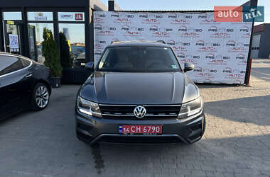 Позашляховик / Кросовер Volkswagen Tiguan 2018 в Львові