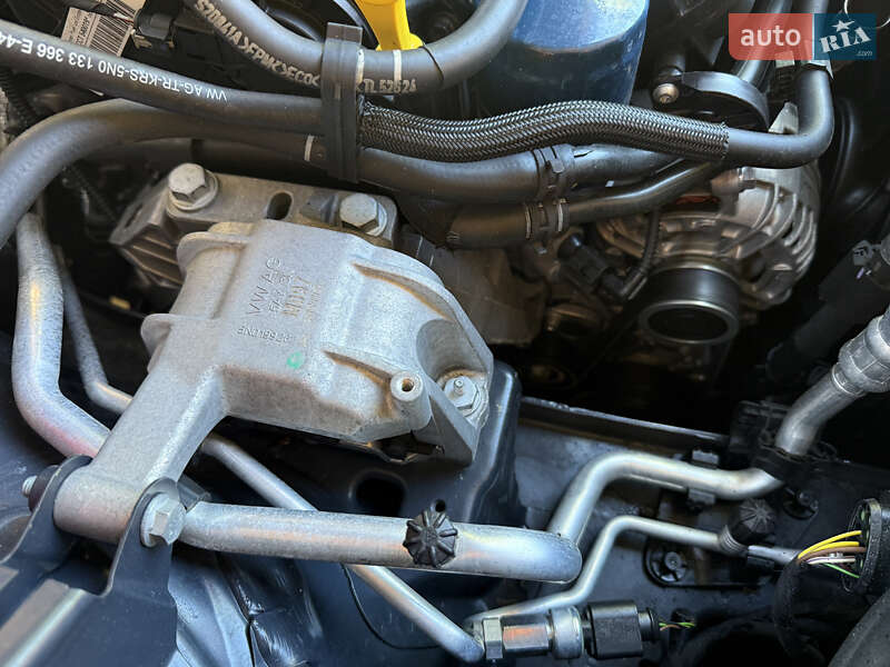 Внедорожник / Кроссовер Volkswagen Tiguan 2017 в Полтаве