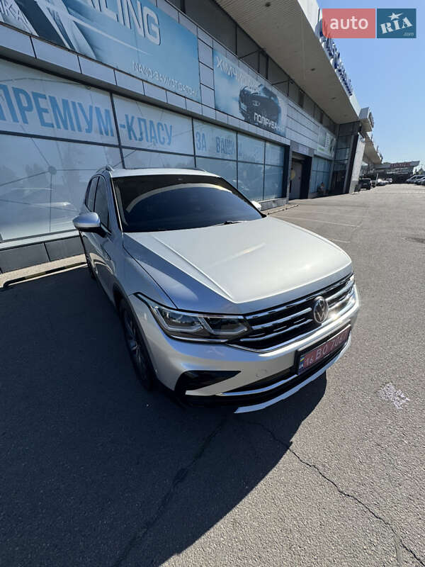 Внедорожник / Кроссовер Volkswagen Tiguan 2022 в Киеве