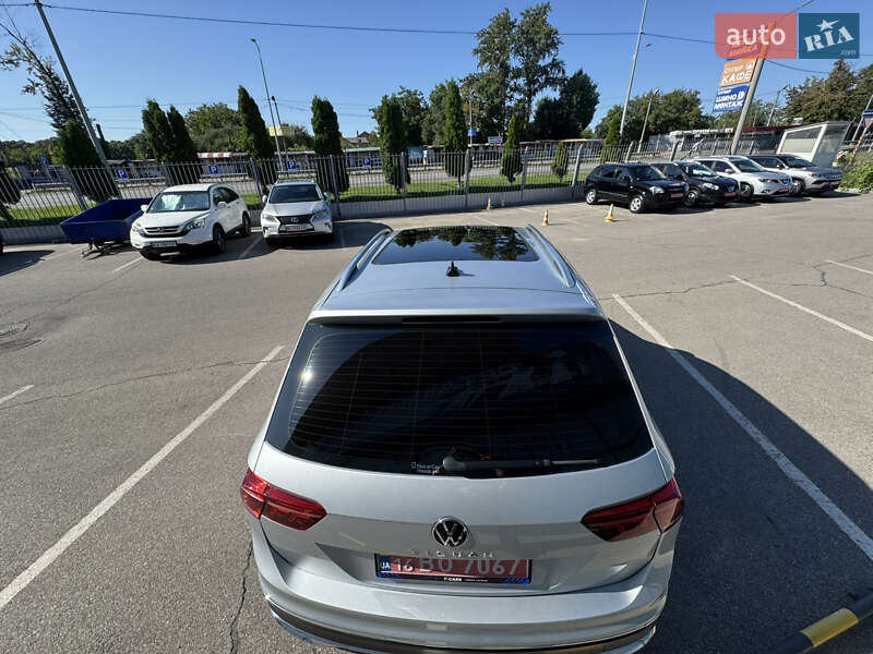 Внедорожник / Кроссовер Volkswagen Tiguan 2022 в Киеве
