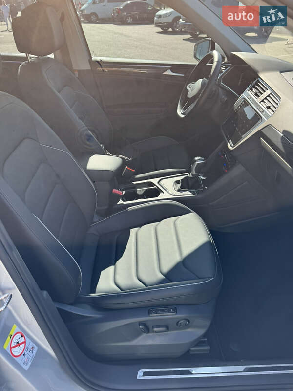 Внедорожник / Кроссовер Volkswagen Tiguan 2022 в Киеве