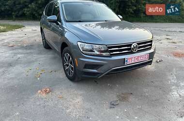 Внедорожник / Кроссовер Volkswagen Tiguan 2020 в Ровно