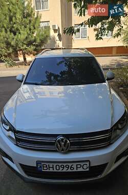 Внедорожник / Кроссовер Volkswagen Tiguan 2013 в Одессе