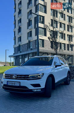 Внедорожник / Кроссовер Volkswagen Tiguan 2017 в Кропивницком