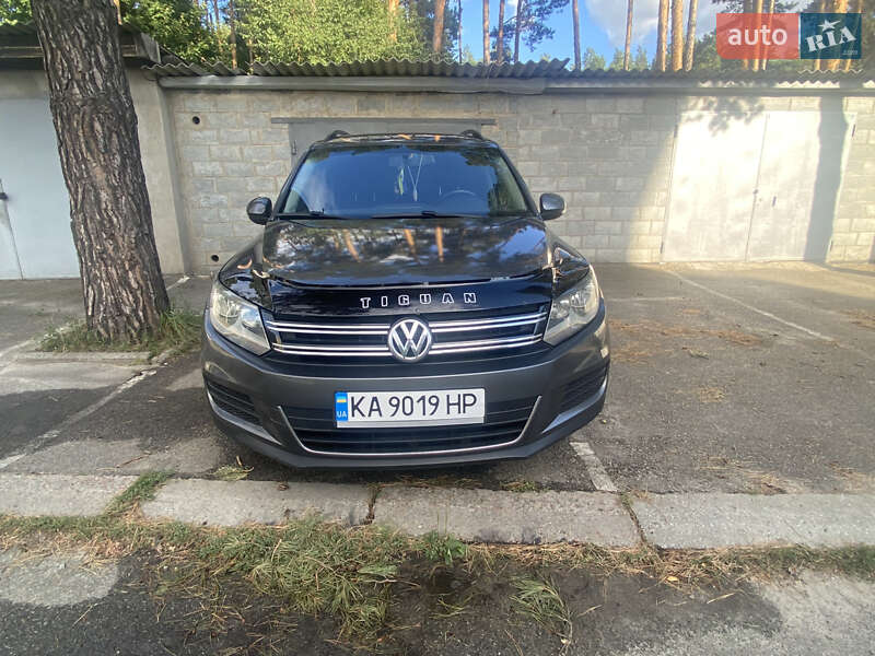 Внедорожник / Кроссовер Volkswagen Tiguan 2015 в Киеве