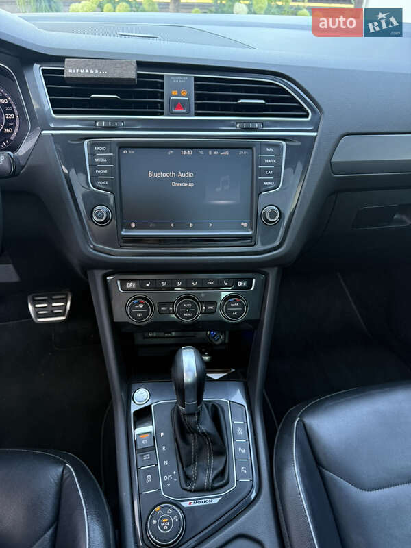 Внедорожник / Кроссовер Volkswagen Tiguan 2016 в Ратным