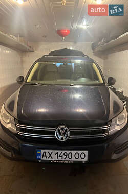 Внедорожник / Кроссовер Volkswagen Tiguan 2016 в Харькове