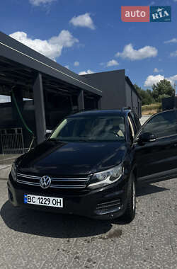 Внедорожник / Кроссовер Volkswagen Tiguan 2017 в Львове