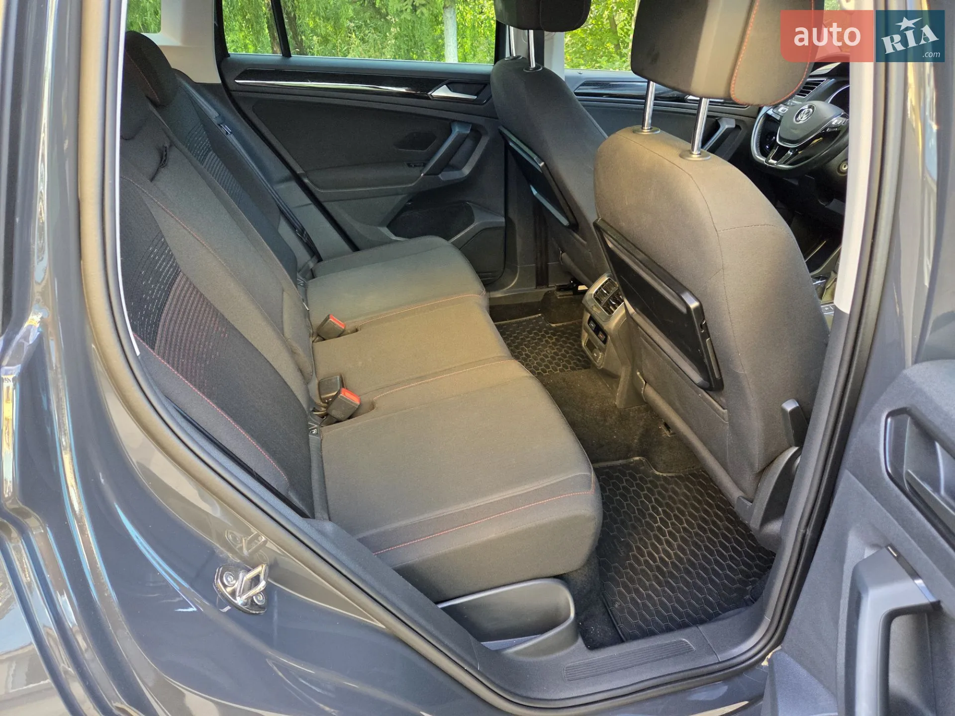 2017 Volkswagen Tiguan - мініатюра 4