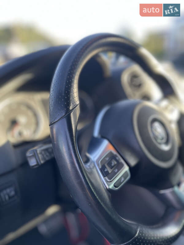 Внедорожник / Кроссовер Volkswagen Tiguan 2016 в Днепре